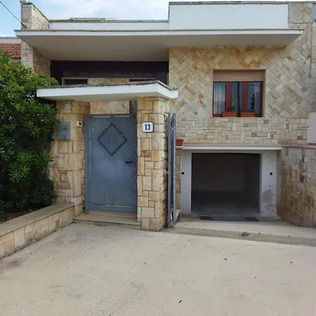 Casa Del Sole Semesterbostad Roca